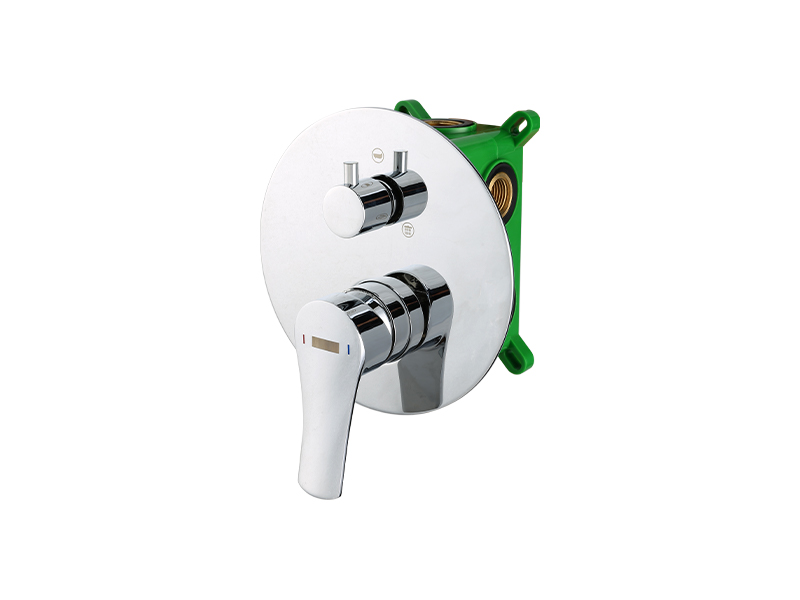DF18138R chrome  concealed bath faucets with three outlet